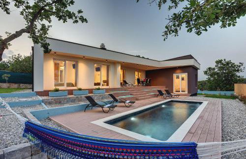 Villa mit privatem Pool nur wenige Minuten von den Stränden - Foto 3