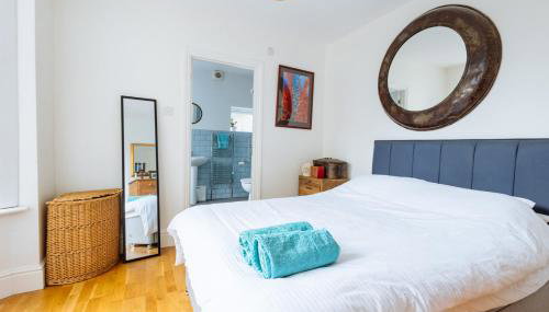Unique private apartment w/ Easy access to Central London - Foto 2