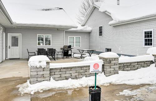 Near Shipshewana and Amish Country Patio and Grill! - Foto 19