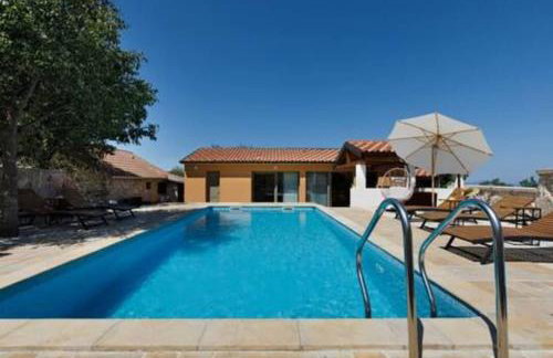Three Bedroom Holiday Home with Pool - Foto 27