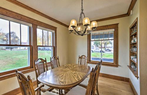 Historic Cumberland Home on Beaver Dam Lake! - Foto 9