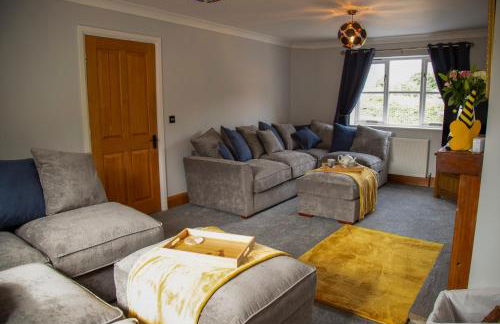 Oak House - sleeps 10 with Bar & Games room - Foto 7