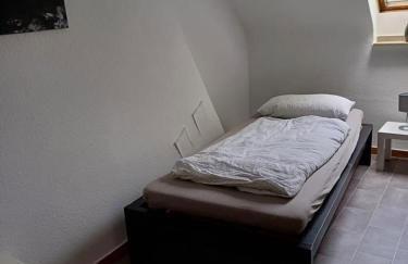 Dachgeschosswohnung in Poll - Photo 3