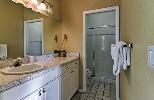 Walk to Shore: Holmes Beach Home w/ Pool & Hot Tub - Foto 18