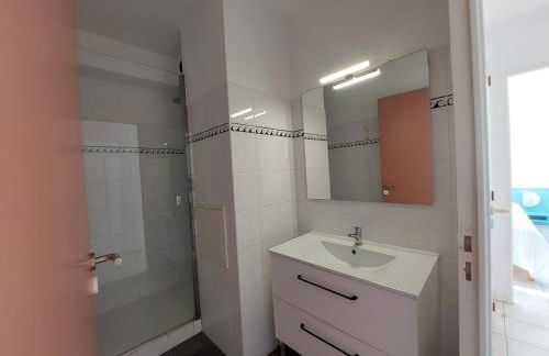 Charmant T2 avec piscine à 2 min de la plage - FR-1-239-1104 - Foto 12