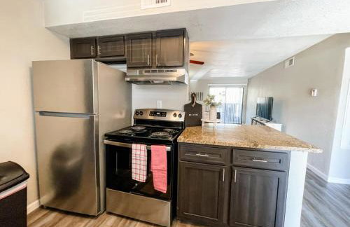 Perfect for Group with 2BR, 2BA and Pool - Foto 21