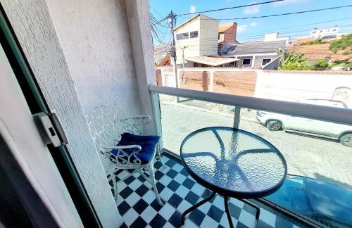 Kitnet Aconchegante com Varanda e Cozinha - Foto 6