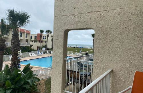 Beautiful Ocean Side 2 Bedroom Condo with Pool - Foto 40