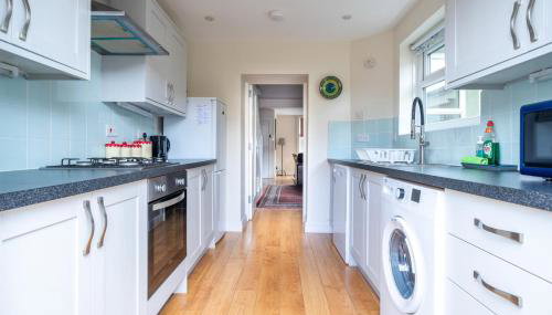 Chic 2-bedroom townhouse in vibrant Abergavenny - Foto 5
