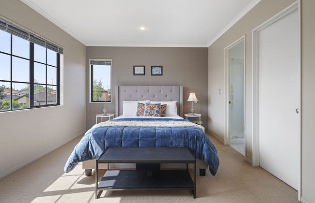 Spacious Family Home -Fully Fenced Yard - Foto 7