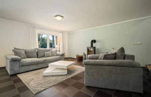 Träumerei - Charmantes Objekt mit Kamin & großzügigem Garten - Foto 1