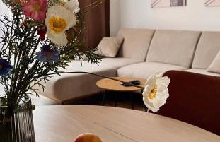 Bright & Sunny two bedroom apartment - Foto 3