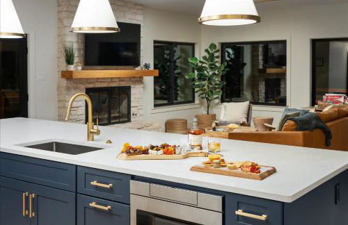 Lake View Modern Farmhouse Hot Tub 2 Suites - Foto 32