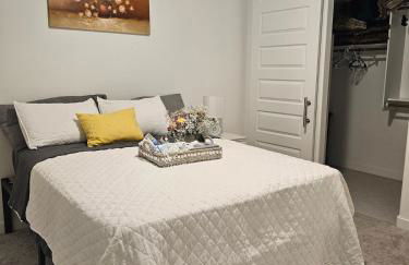 genie palace at statefarm stadium - Photo 7