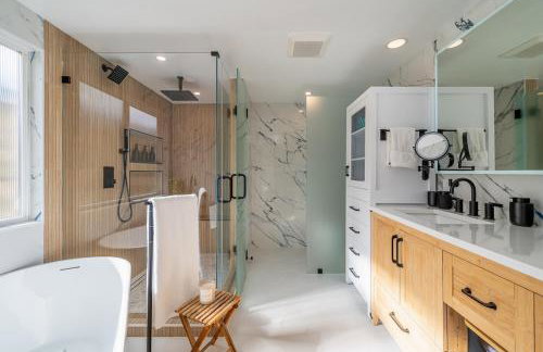 Phenomenal King, Air, Rooftop Deck, Walk to Beach - Foto 40