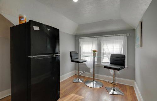 3 Mi to Blue Hills Skiing and Hiking! Couples Apt - Foto 2