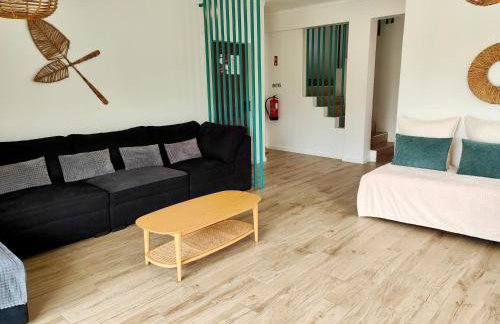 Vivenda Geminada com piscina a 10 minutos a pé da praia, by QoZzy - Foto 8