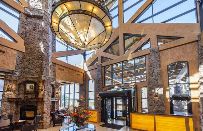 White Pines 1-BD Penthouse at Westgate - Tycoon - Photo 2