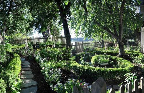 Antique Indonesian Teakwood Cottage for a Romantic Getaway in Petaluma, California - Foto 24