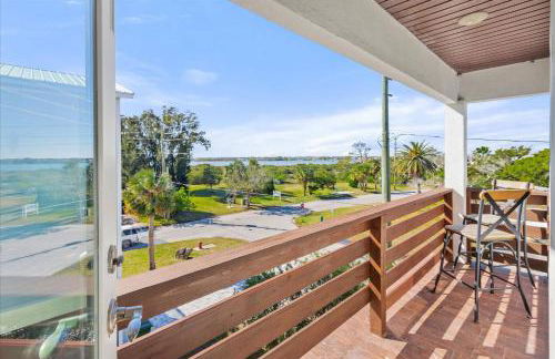 The Look-Out Private Rooftop 5 Minutes to the Beach & DownTown - Foto 53