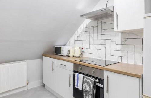 Crystal Palace Stylish Gem Slp 4 Next to Transport - Foto 4