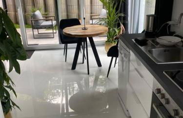 Stilvolle 1-Zimmer Wohnung mit Terasse nahe Therme und Prezero Arena - Foto 1