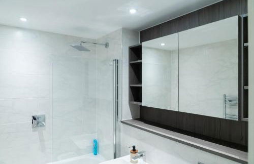 High Rise Apartment in City Centre with Stunning Views - Foto 14