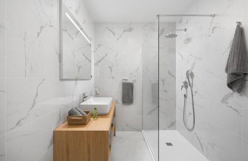 Villa Mariva for 8 persons near Porec with 44 m2 heated pool, sea view, fitness & kids playground - Foto 22