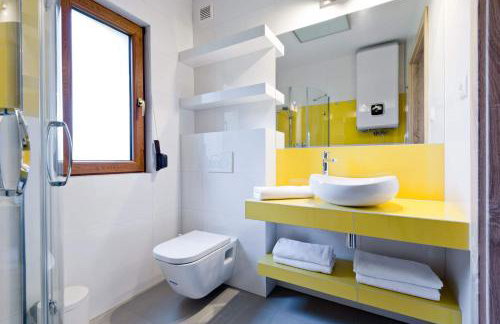 BIESZCZADZKI RAJ z prywatną działką przy linii brzegowej Jeziora Solińskiego Sauna Basen sezonowy - Foto 49