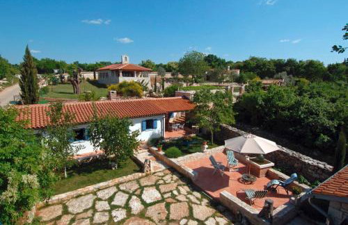 Stancija Baladur in Rakovci - 3 Häuschen für insgesamt 6 Personen Baladur 3 - Foto 31