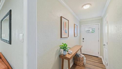 Amazing 4BR 2BA Winter Home with Pool & Game-Movie Room - Photo 3