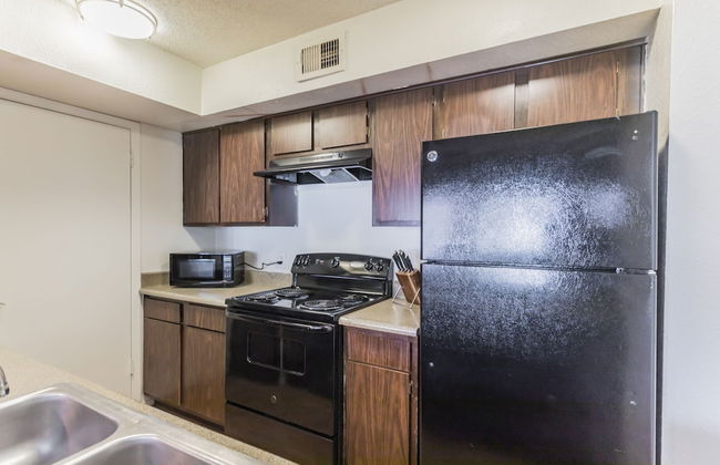 The Relaxing Suites of Midland - Photo 38