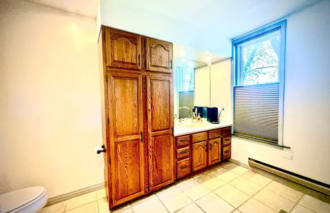 Franklin Fab Gallery House - Photo 17