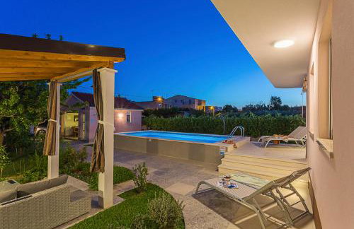 Villa Sweet Home Marija With Heated Pool - Foto 14
