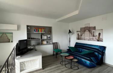 Villa Azur - 2 pièces rez-de-jardin dans une maison avec piscine - Foto 17