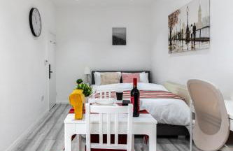 Deluxe studio Apartments - City Airport & Excel Ideal for Long stay - Foto 19