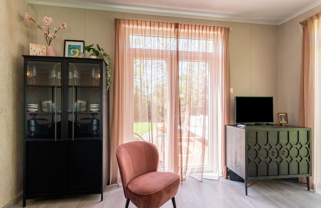 Luxury Chalet Near Ouddorp With Garden - Photo 11