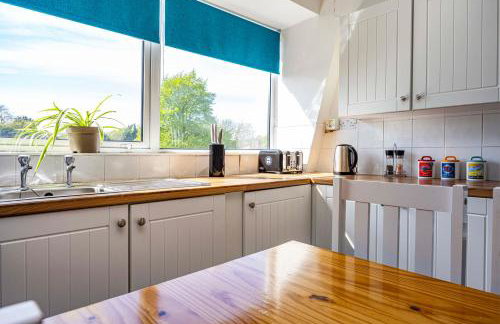 Spacious apartment sleeps 6 - Uni, sports, trades - Foto 16