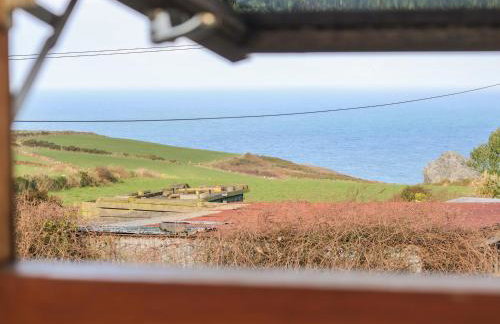 Gurnard's Cottage - Photo 27