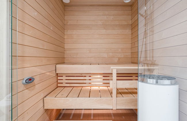 Stylish New 1BR Home with Sauna, Hosts 4 Guests - Foto 21