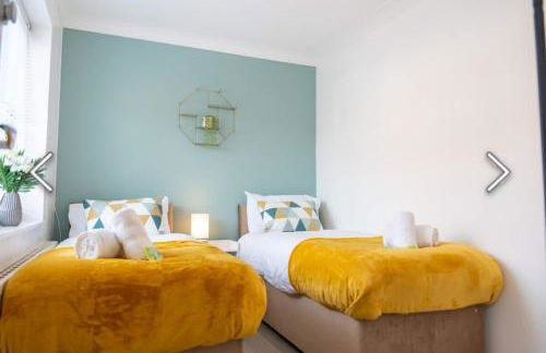 Flamingo Short Lets 4 Bed 4 Bath House Neath Hill - Foto 7