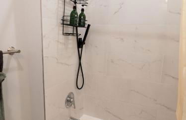 4 New Apts - 3 Bed Apt 1st Floor & 3 Bed Apt 2nd Floor - 1 Bed Studio Apt Ground Floor & 1 Bed Studio Apt Ground Floor near Penn Station EWR Airport Beth Israel Hospital Manhattan NYC - Foto 46