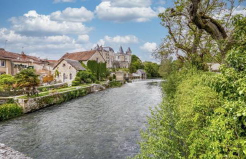 Awesome Home In Verteuil-Sur-Charente - Foto 9