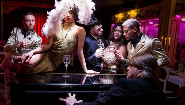 See a live cabaret show