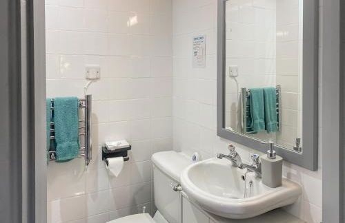 Goonearl Cottage - Photo 22