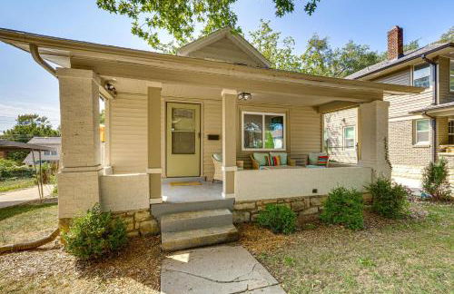 6 Mi to Arrowhead Stadium Charming Home with Porch! - Foto 25