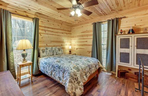 Greenbrier River On-Site! Modern-Rustic Log Cabin - Foto 13