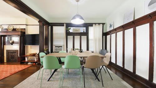 The Vic 3-BR Quick NYC Access & Parking - Foto 4