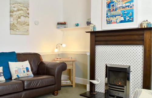 Old Town Cottage - Photo 2