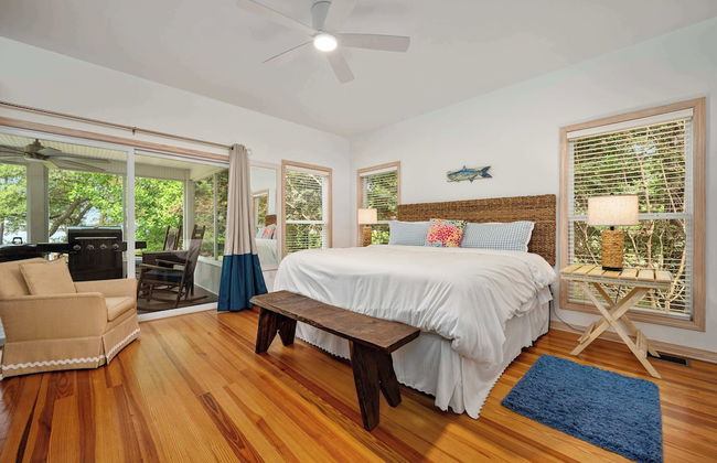 Secluded Waterfront Retreat for 23 Dock, Pets OK - Foto 5